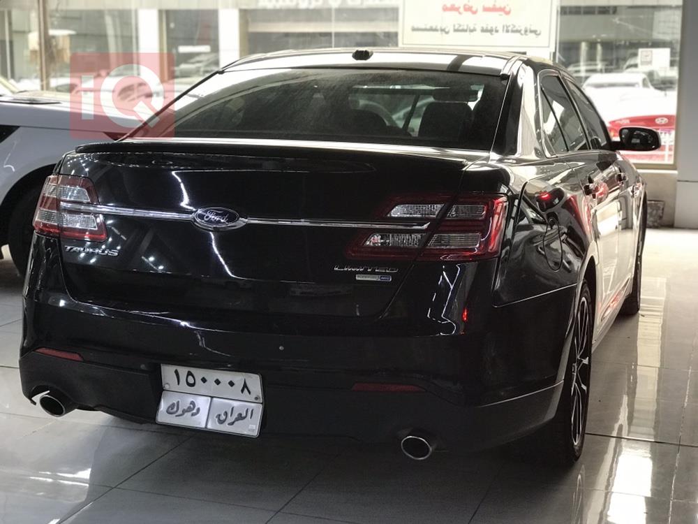 Ford Taurus